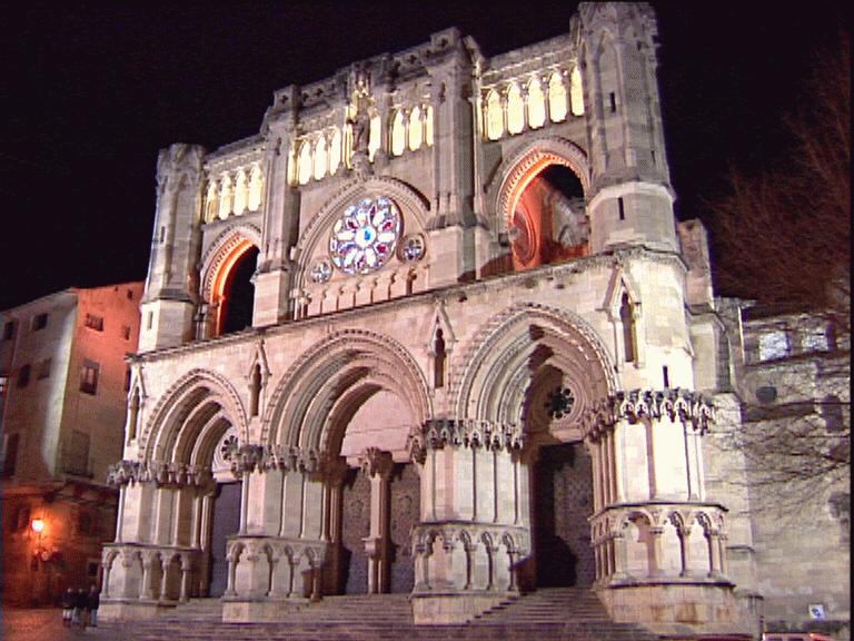 La Catedral de Cuenca, uno de los edificios más particulares de la Edad Media