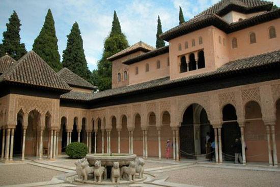 Patio de los Leones en la #Alhambra! Muchas gracias Luisa Ruíz!