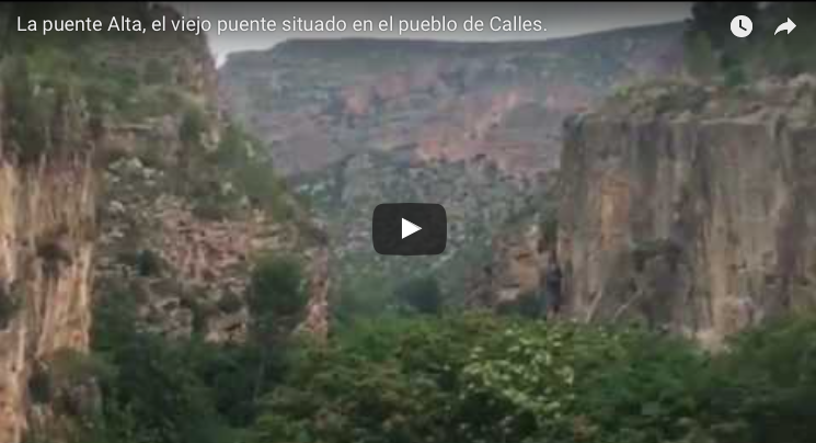La puente Alta, el viejo puente situado en el pueblo de Calles