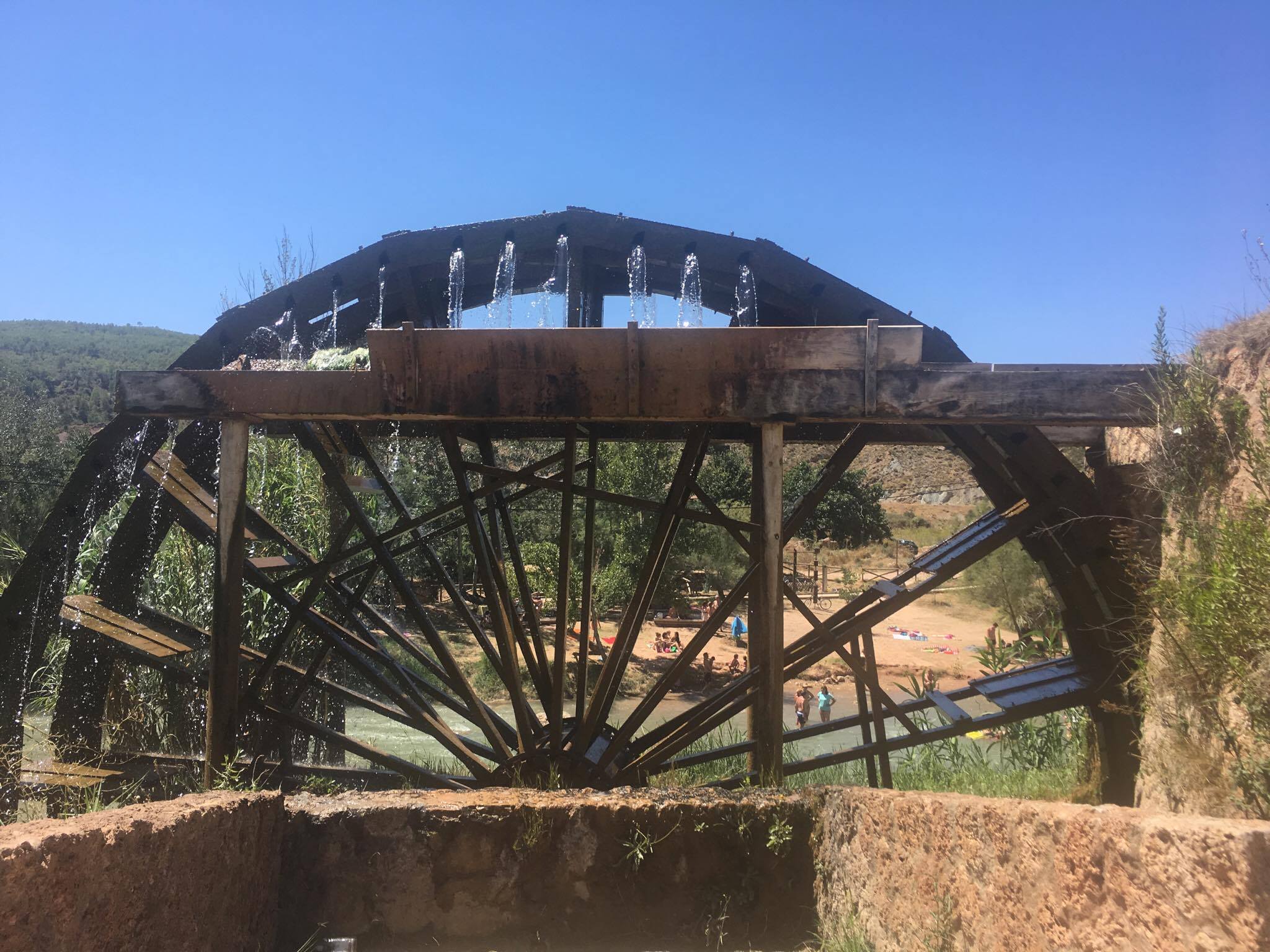 Casas del Rio, una pequeña aldea del municipio de Requena