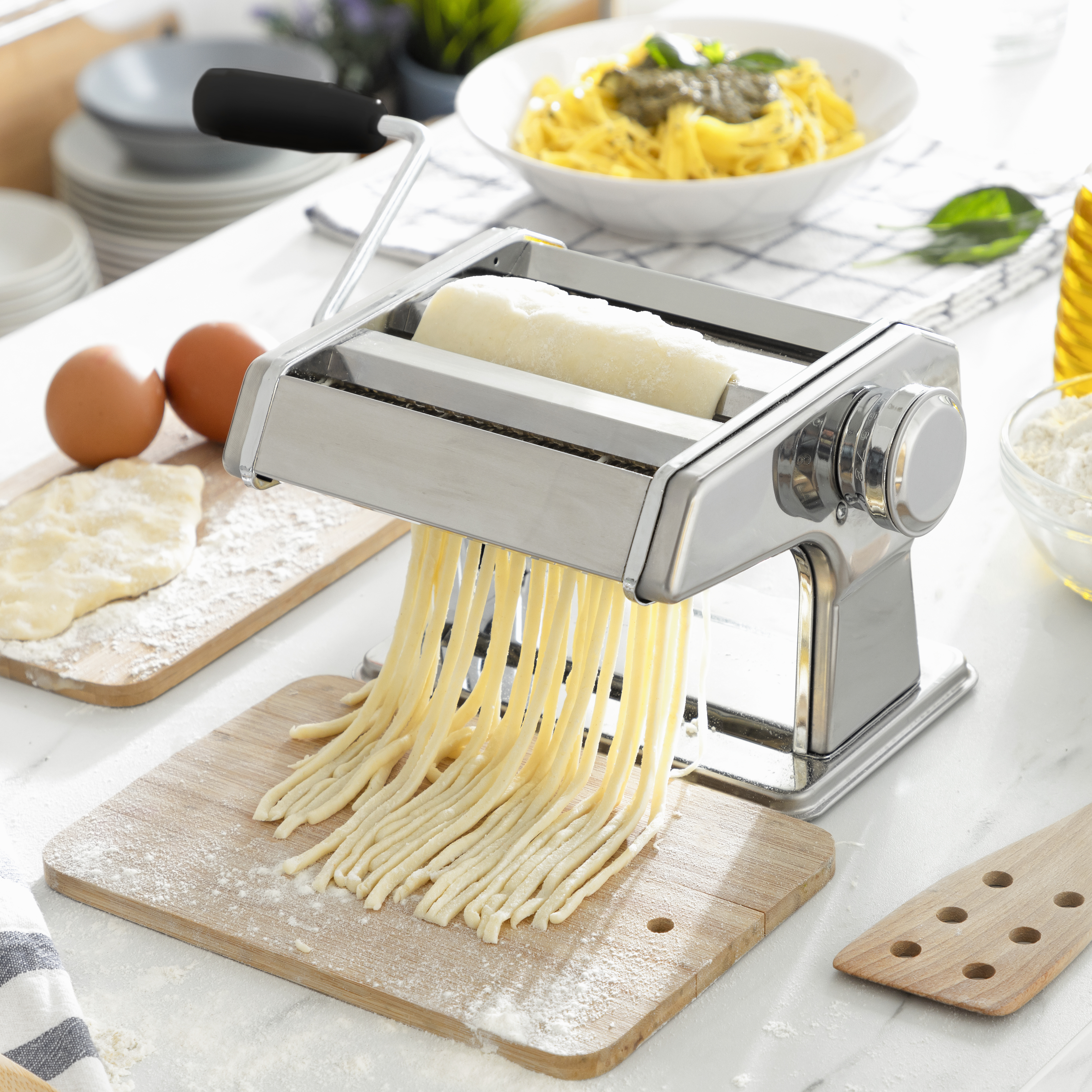 Descubre cómo usar una máquina de hacer pasta